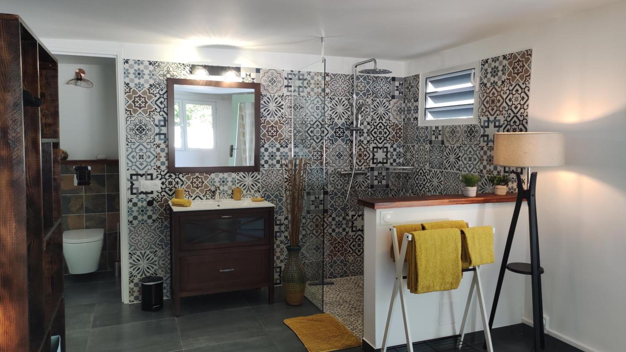 Les Coulirooms - Gite Sainte-Anne  Ngoại thất bức ảnh